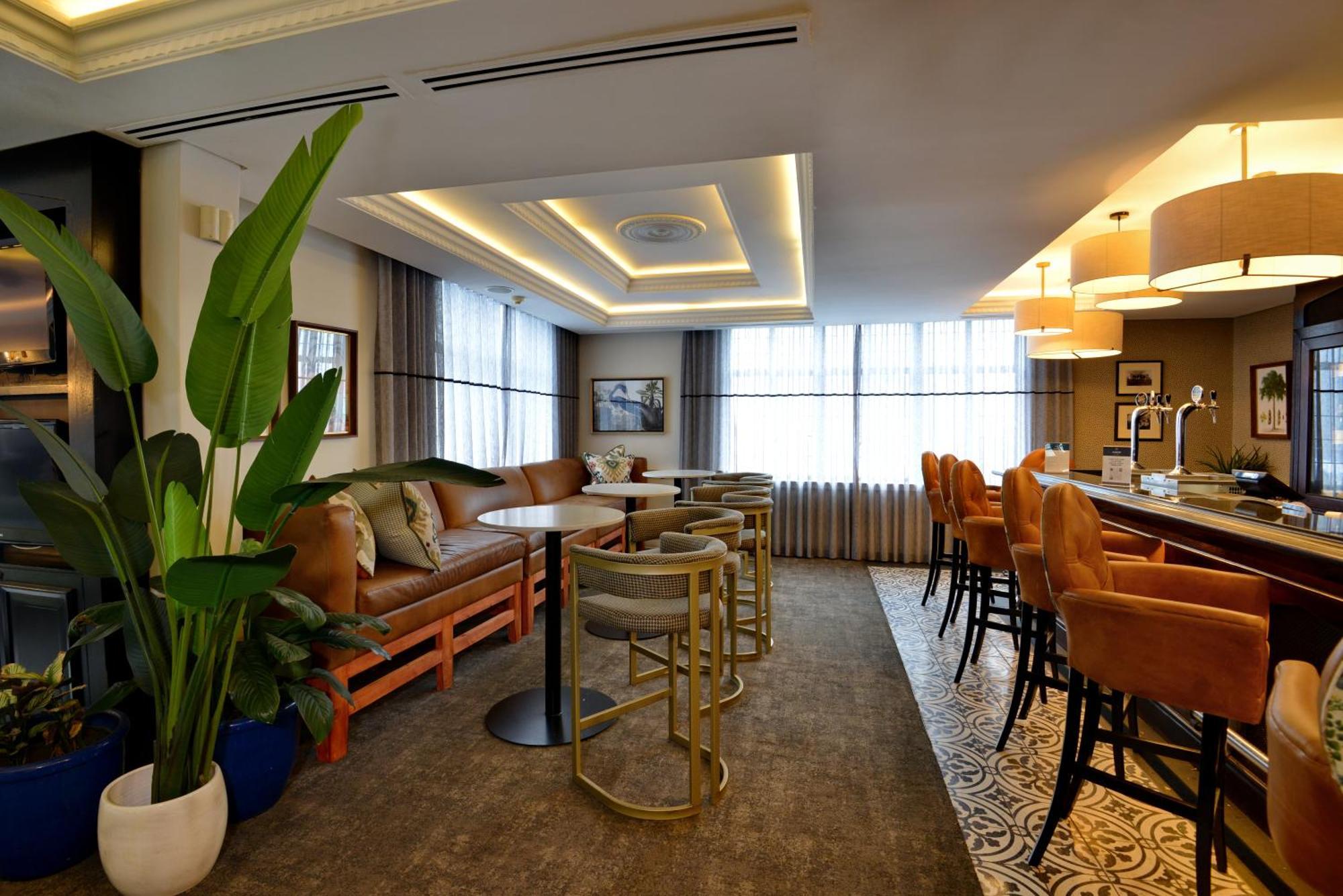 Anew Hotel Hilton Pietermaritzburg Exterior photo