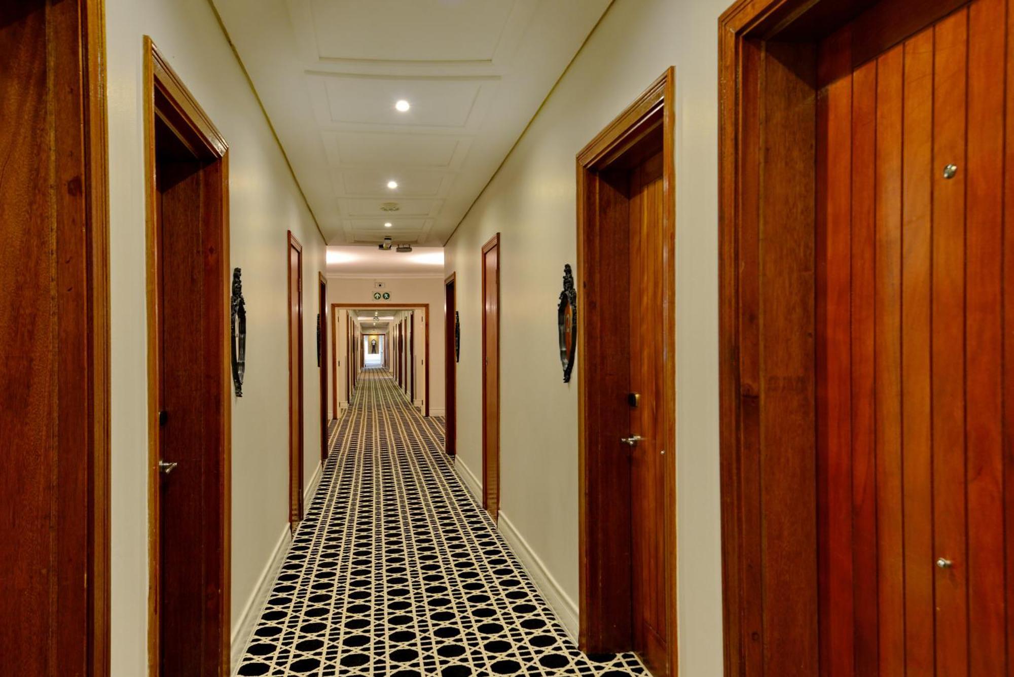 Anew Hotel Hilton Pietermaritzburg Exterior photo